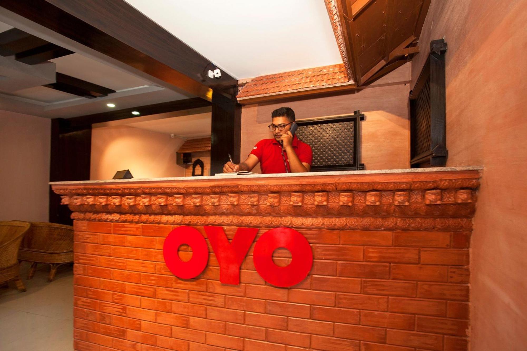 Oyo 587 Hotel Tradition Inn Катманду Экстерьер фото